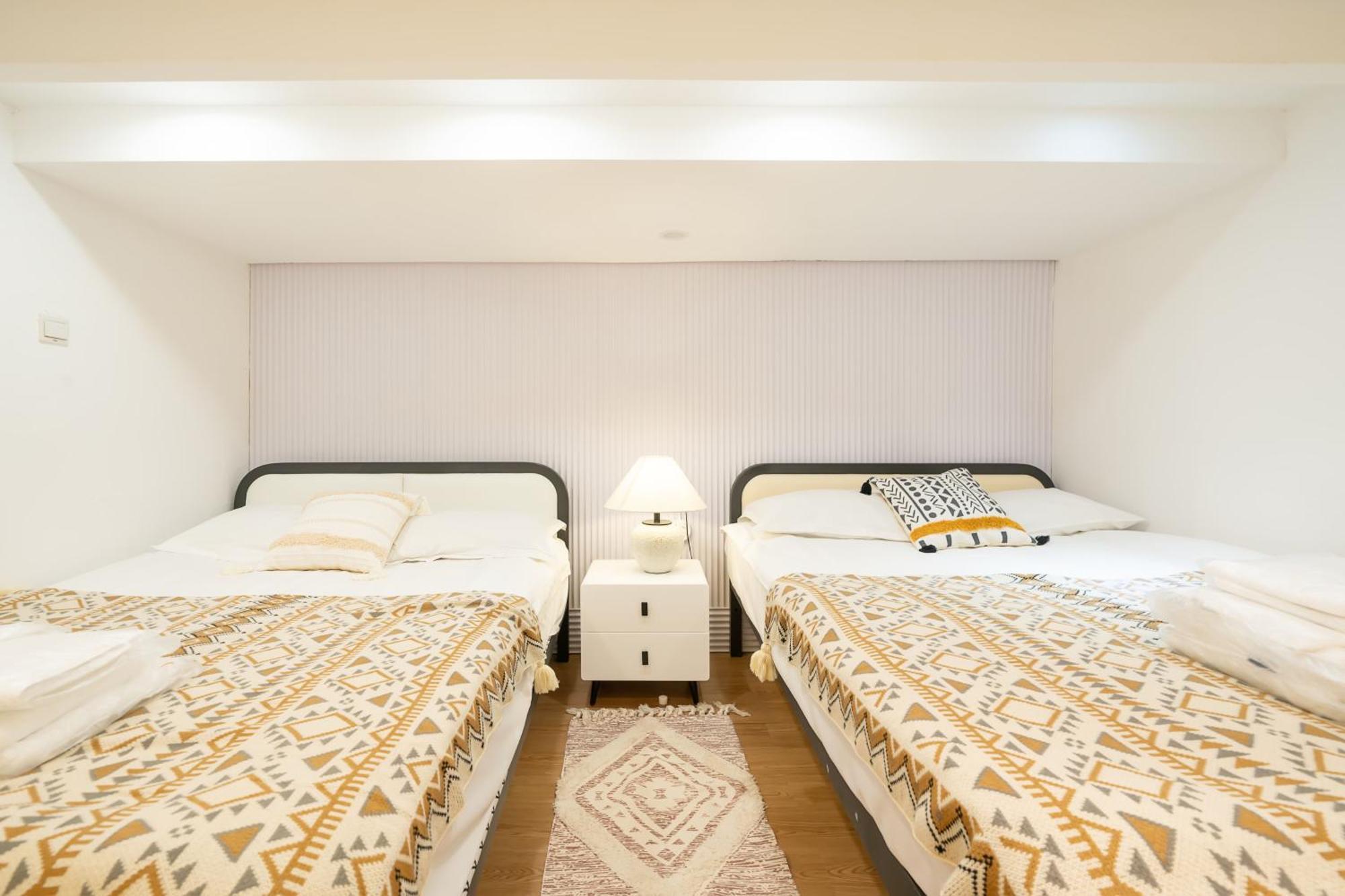 Shanghai Downtown Yi Du B&B - Near South Shaanxi Road Metro Station 600Meters Εξωτερικό φωτογραφία
